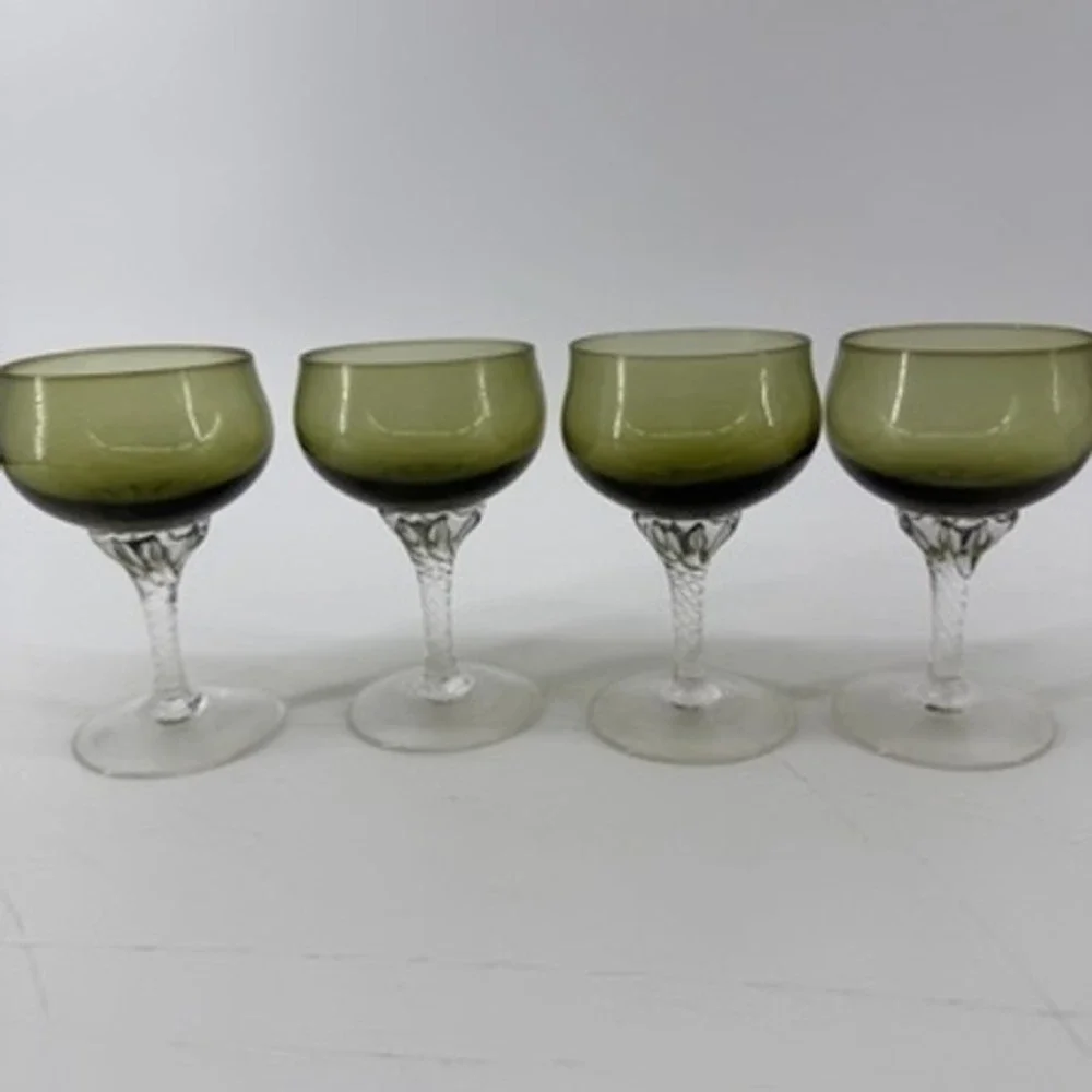 Vintage Olive Green Glass Goblets Twisted Clear Stem Set of 4 MCM Barware‎ 4.5in